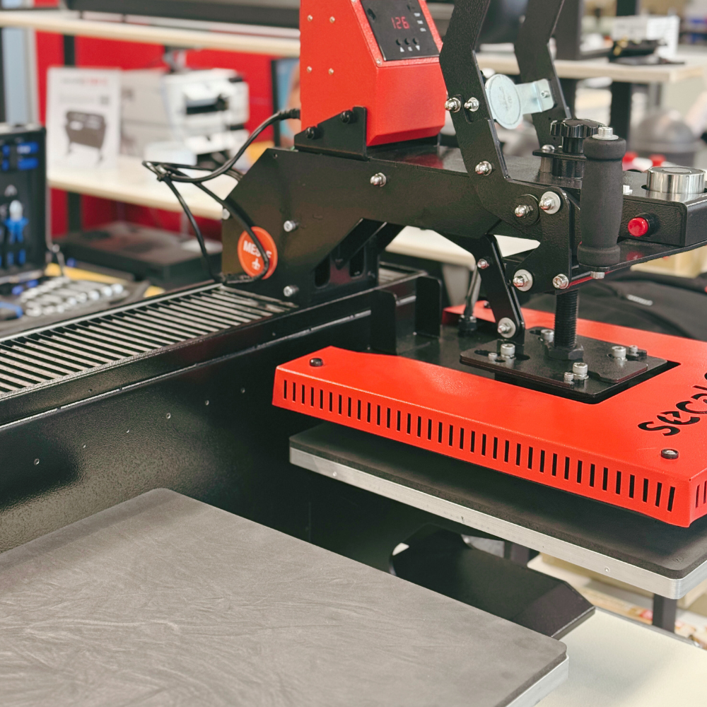 Secabo TD7 LITE: Modular double-plate press for textile finishing
